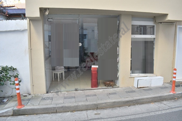 Commercial space for rent in Fortuzi street near Jeronim de Rada School in Tirana.
Is positioned on
